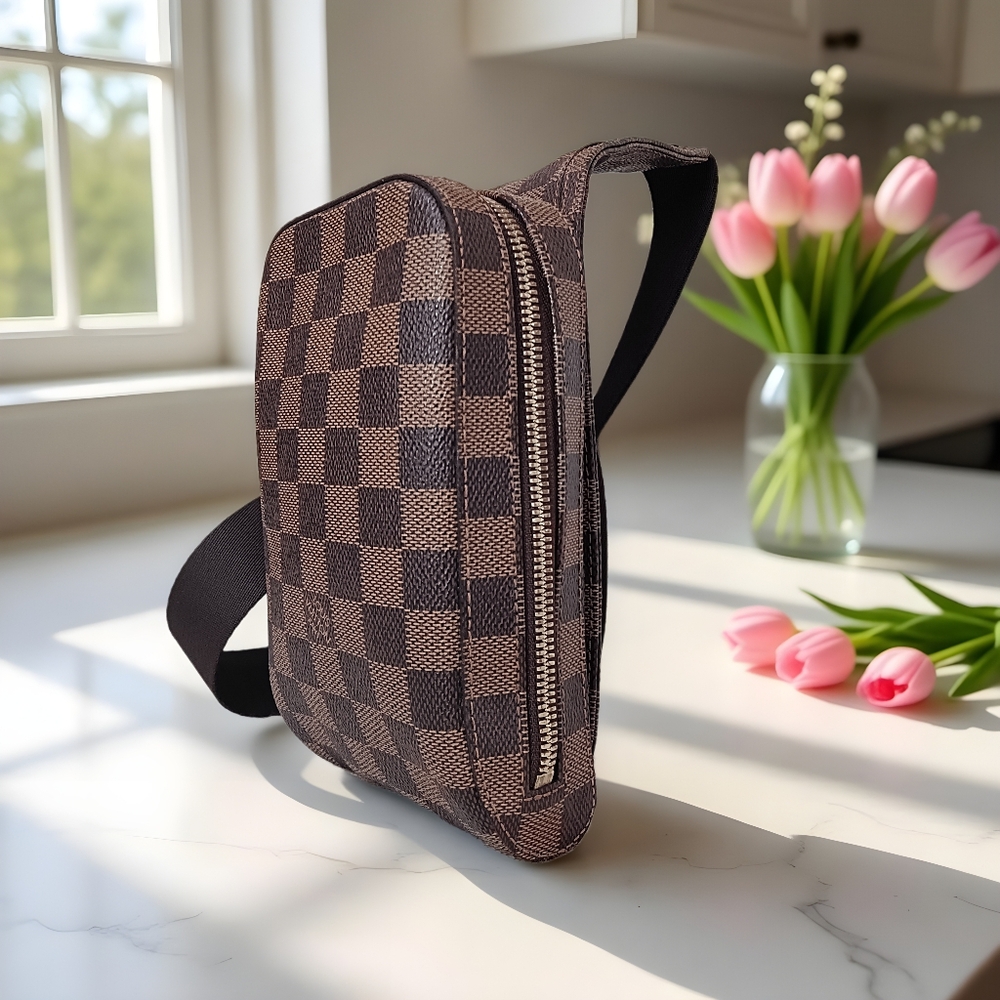 Louis Vuitton EUC ✨ Damier Ebene Geronimos Belt Crossbody Bag Bumbag W/BOX - Picture 6 of 16